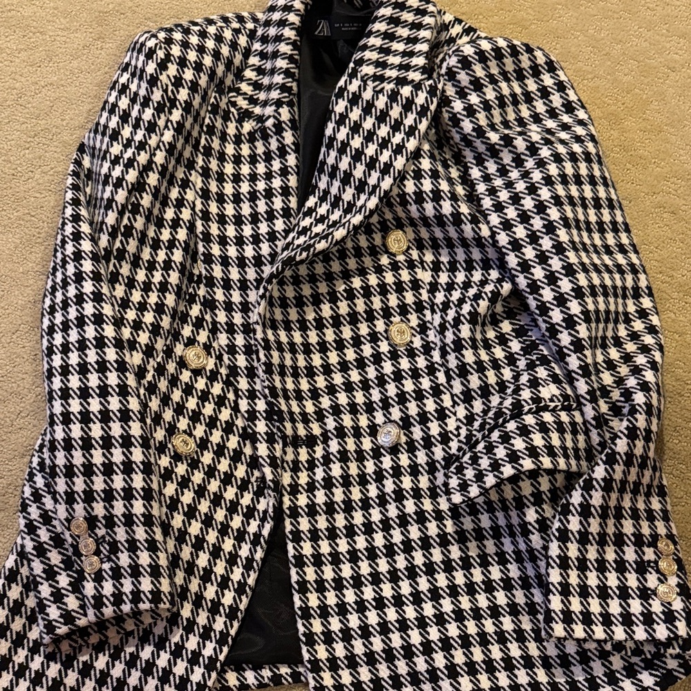 Zara Black and White Houndstooth Coat with Gold Buttons